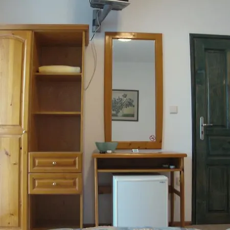 Sens 3* Černomorec