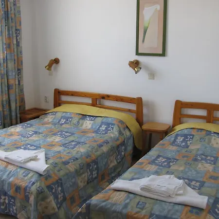 Sens 3* Černomorec